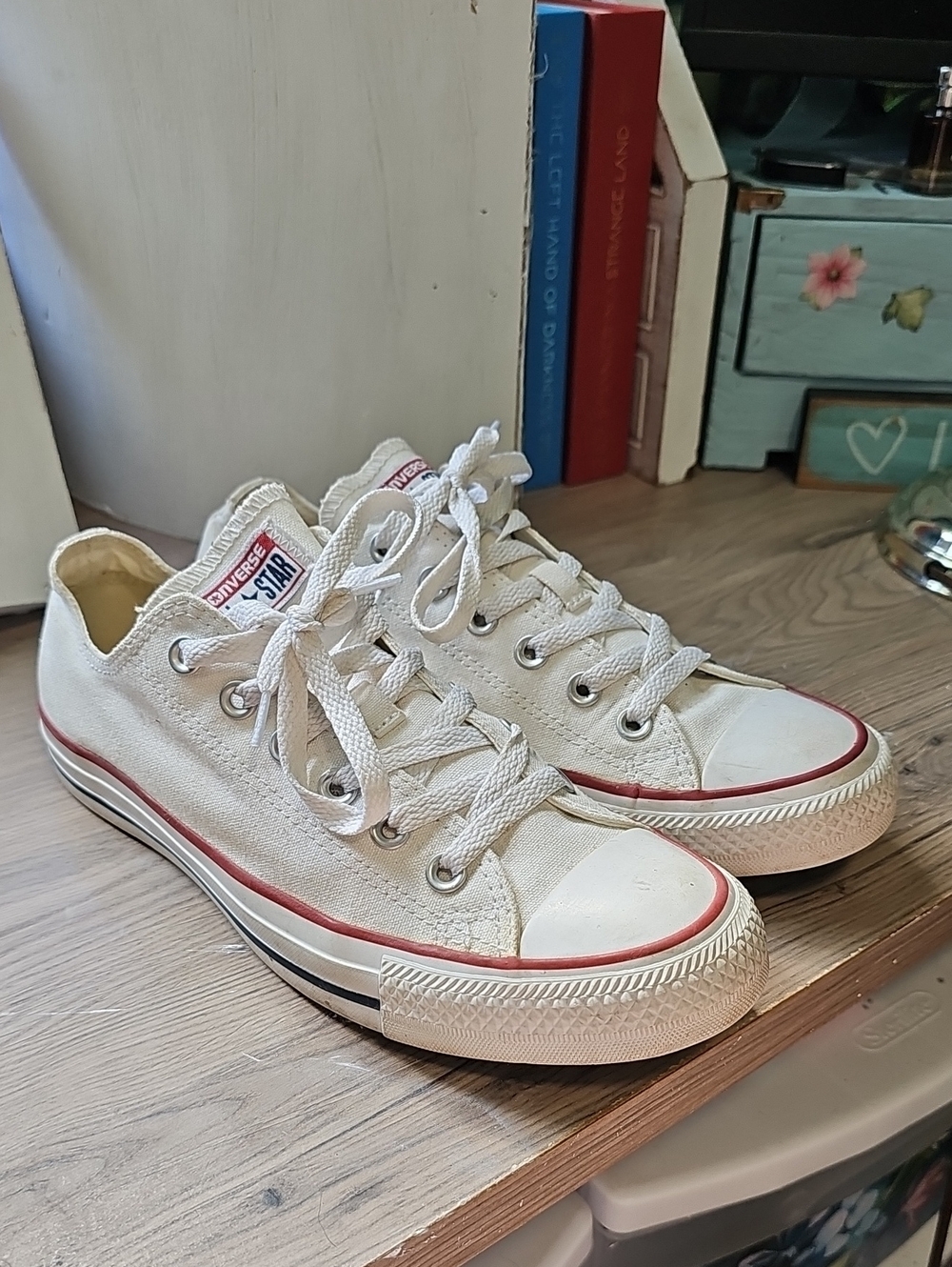 Converse Low Top Sneakers in White Women 9. Men's 7